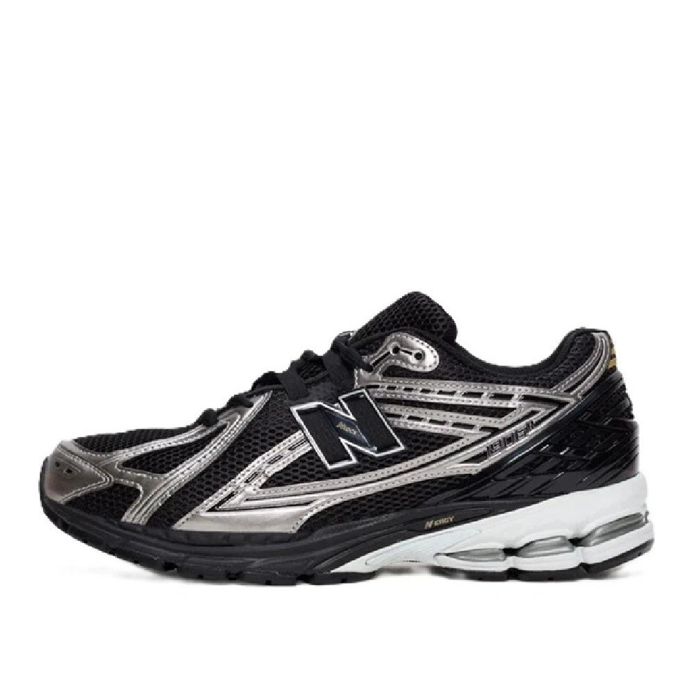 Men's Size 9.5 -New Balance 1906R Classics Black Grey Running Shoes U1906RCF NEW